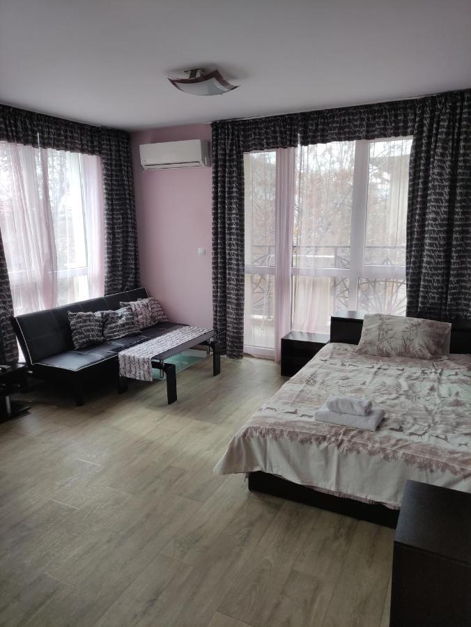 Medical University Apartments Plovdiv Bagian luar foto